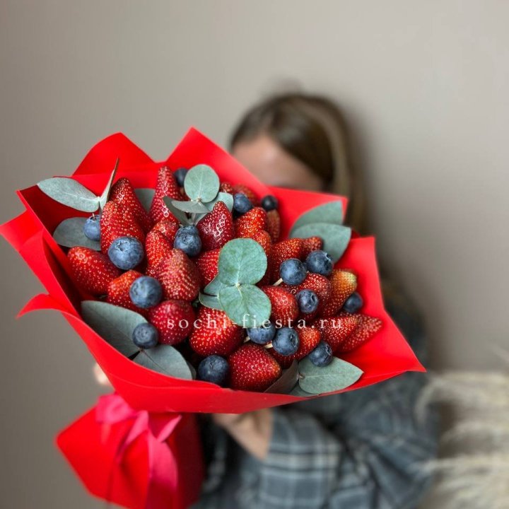 Клубничный бум №1 в Хабаровске