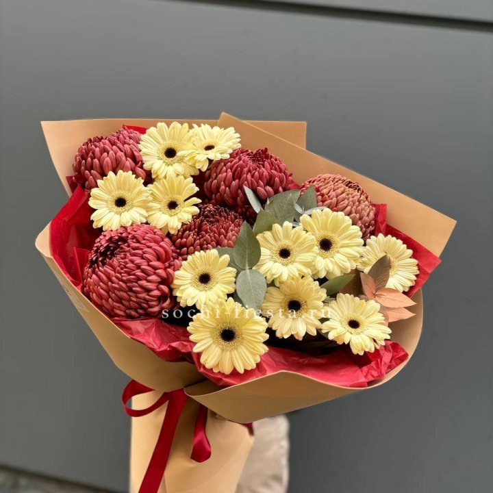 Букет гербер и хризантем Бигуди в Хабаровске