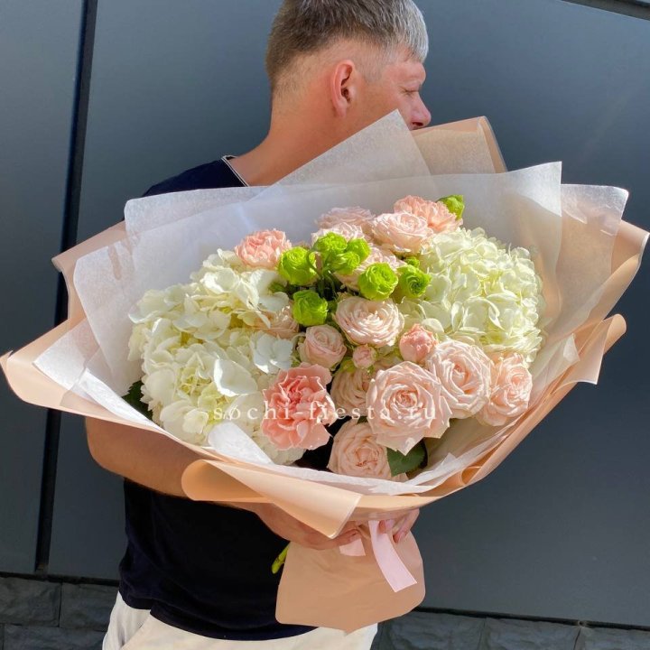 Авторский букет "Нежный крем" в Хабаровске