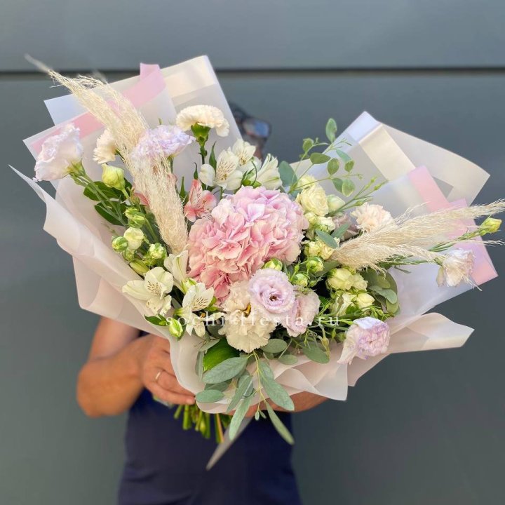 Гортензия "Пинк флоид" в Хабаровске