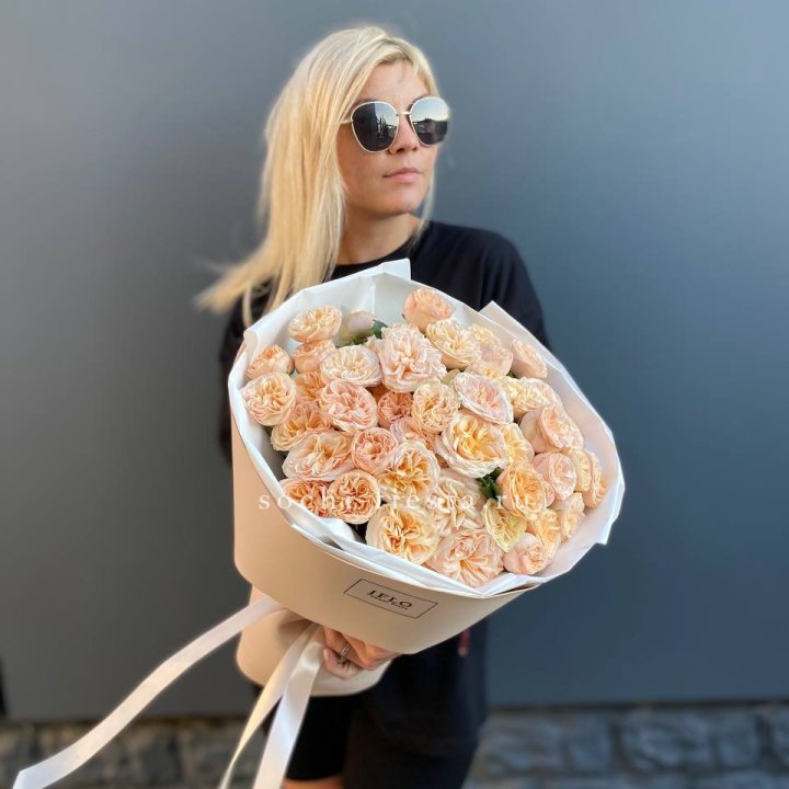 15 пионовидных роз №2 в Хабаровске