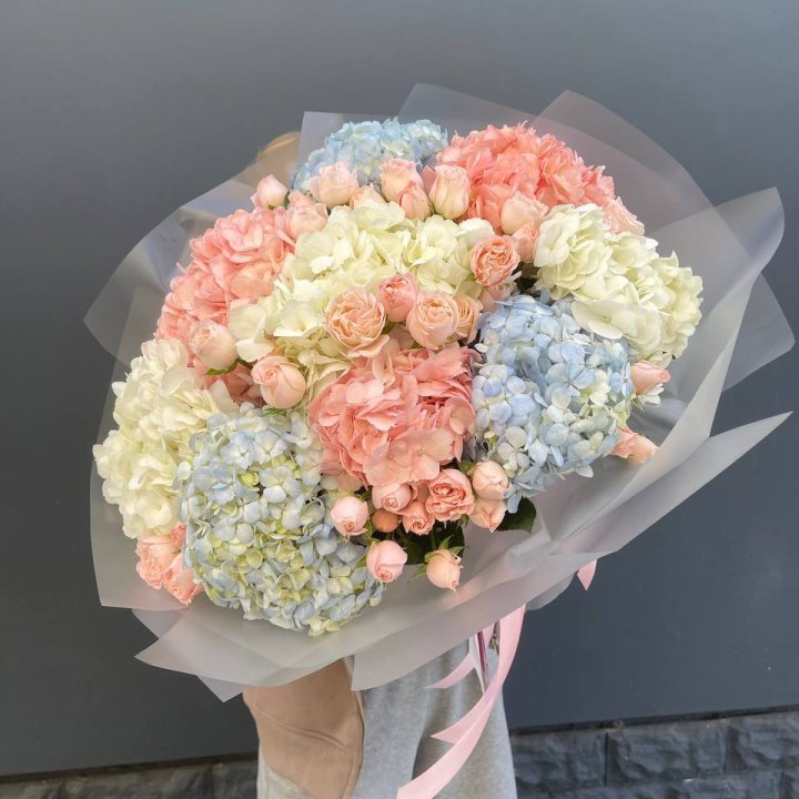 Дуо гортензии и бомбастик в Хабаровске