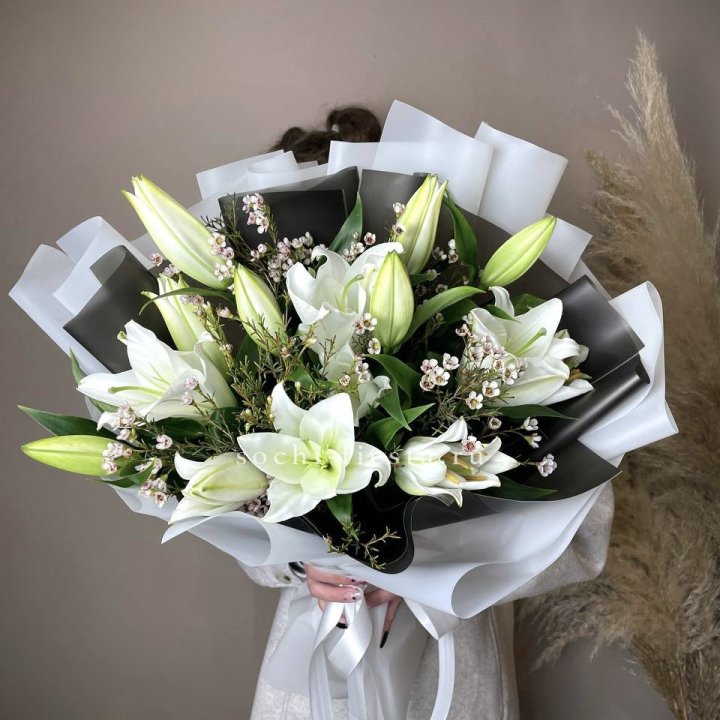 Букет лилий Снежная королева в Хабаровске
