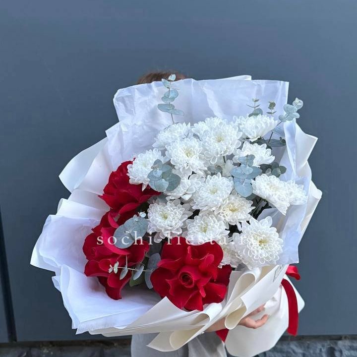 Дуо розы и хризантемы в Хабаровске