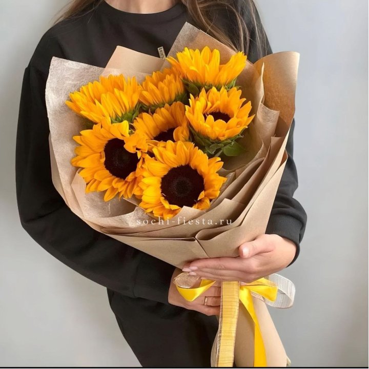Букет из подсолнухов в Хабаровске