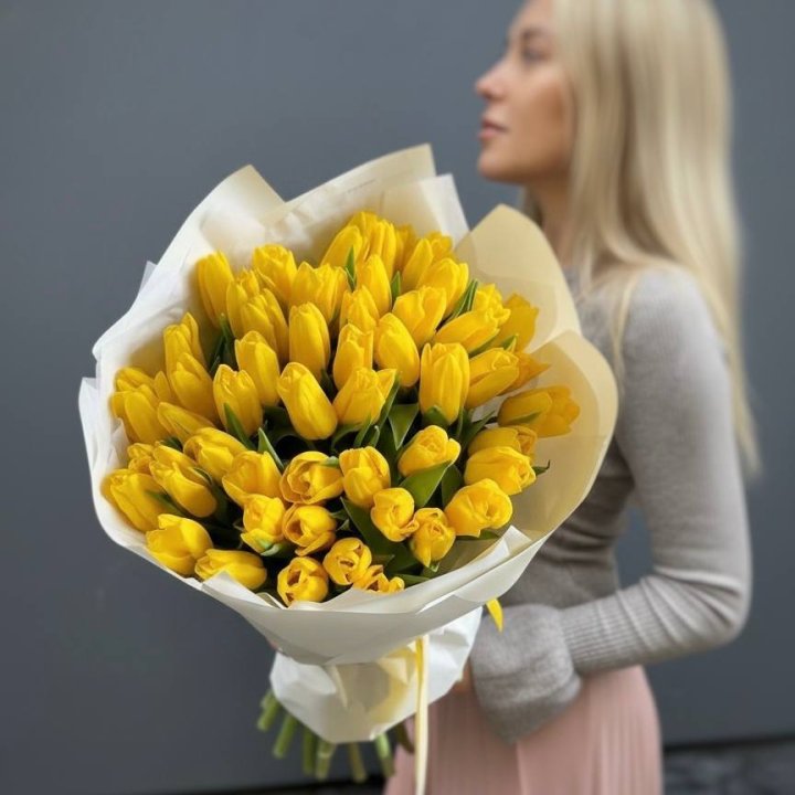 51 желтый тюльпан в Хабаровске