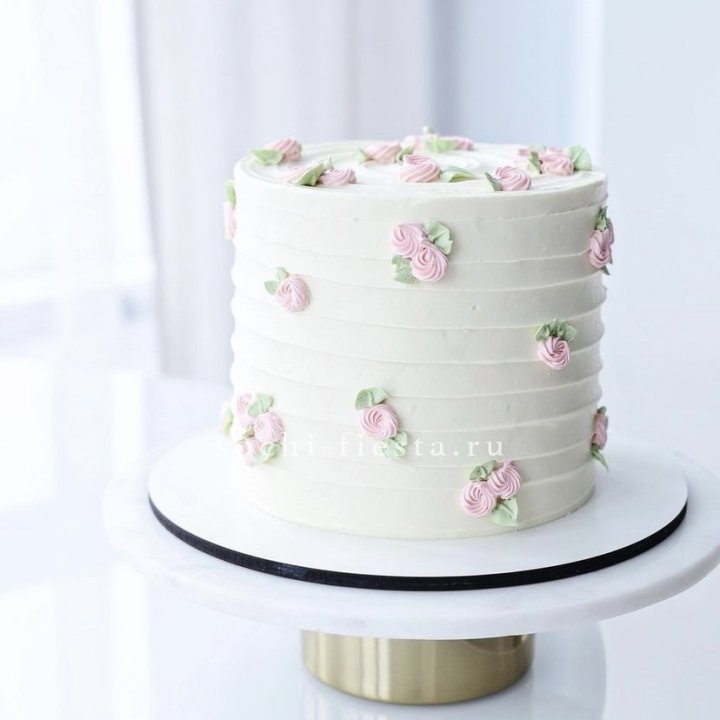 Торт "Розы в снегу" в Хабаровске