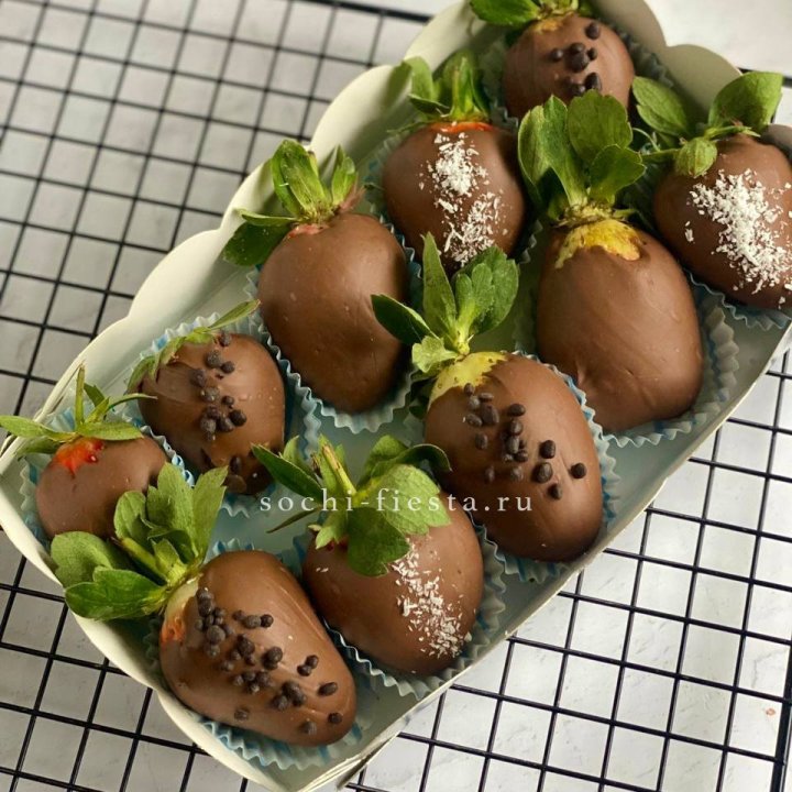 Клубника в шоколаде 10 ягод в Хабаровске