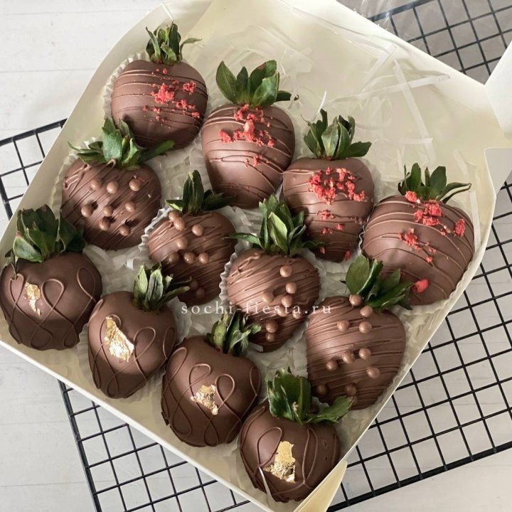 Клубника в шоколаде 12 ягод в Хабаровске