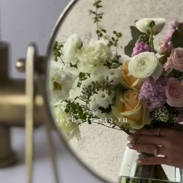 Цветочная подписка "Пакет средний" в Хабаровске