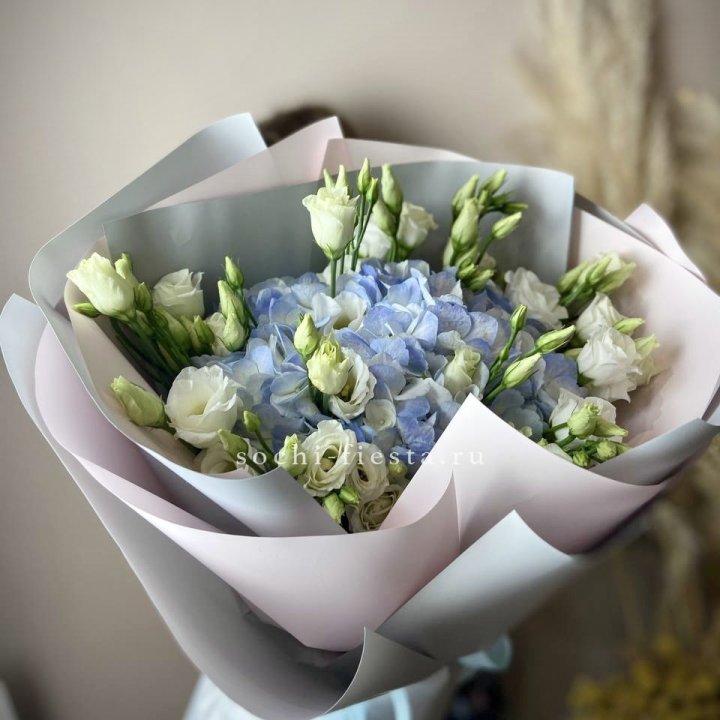 Букет с гортензией "Адель" в Хабаровске