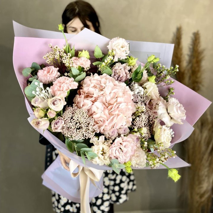 Дизайнерский букет "Трели кримс" в Хабаровске