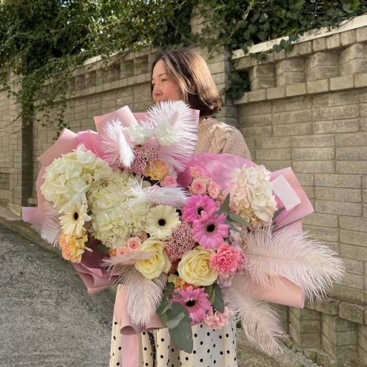 Дизайнерский букет "Валенсия" в Хабаровске