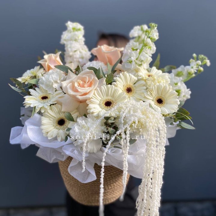 Цветы в джутовом кашпо "Валери" в Хабаровске