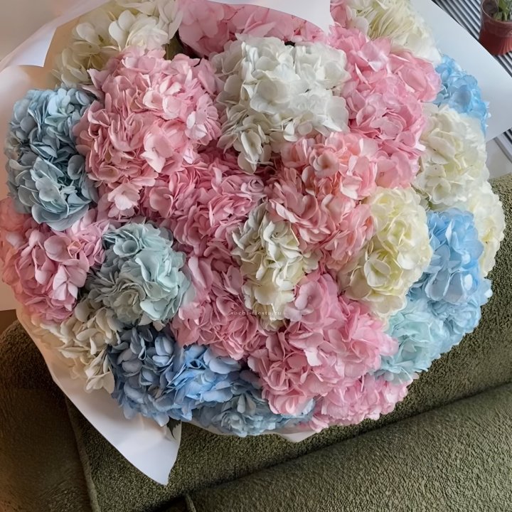 Букет гортензий микс в Хабаровске