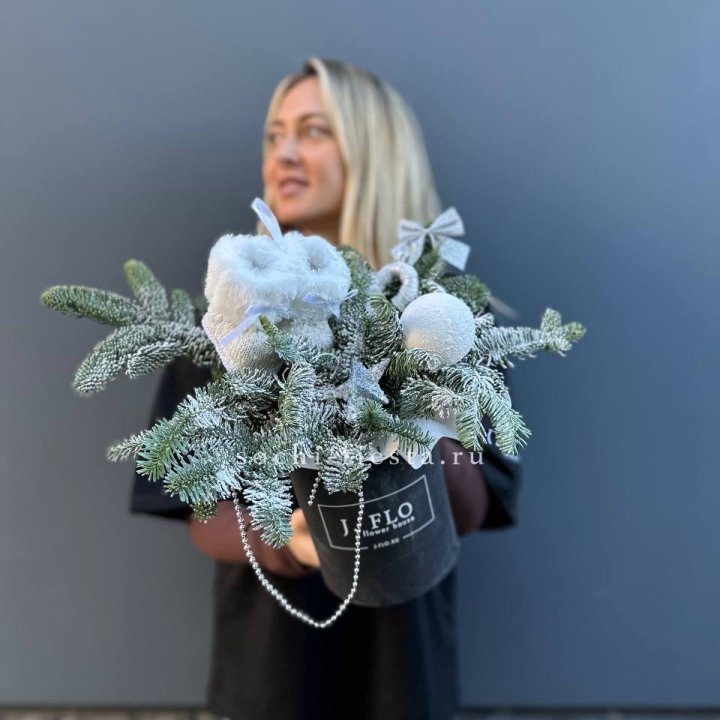 Новогодний бокс "Ботс вайт" в Хабаровске