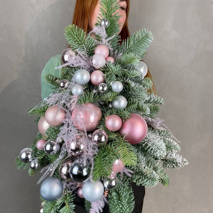 Новогодняя елочка "Розе голд" в Хабаровске