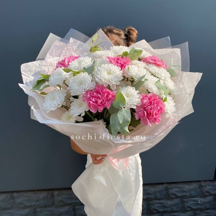  Букет  хризантем и диантусов "Воздушный" в Хабаровске