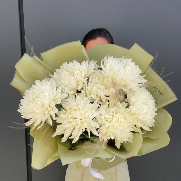 Букет одноголовых хризантем  в Хабаровске