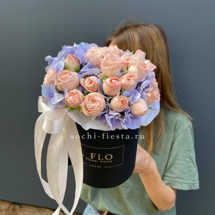 Бокс бомбастик и гортензия в Хабаровске