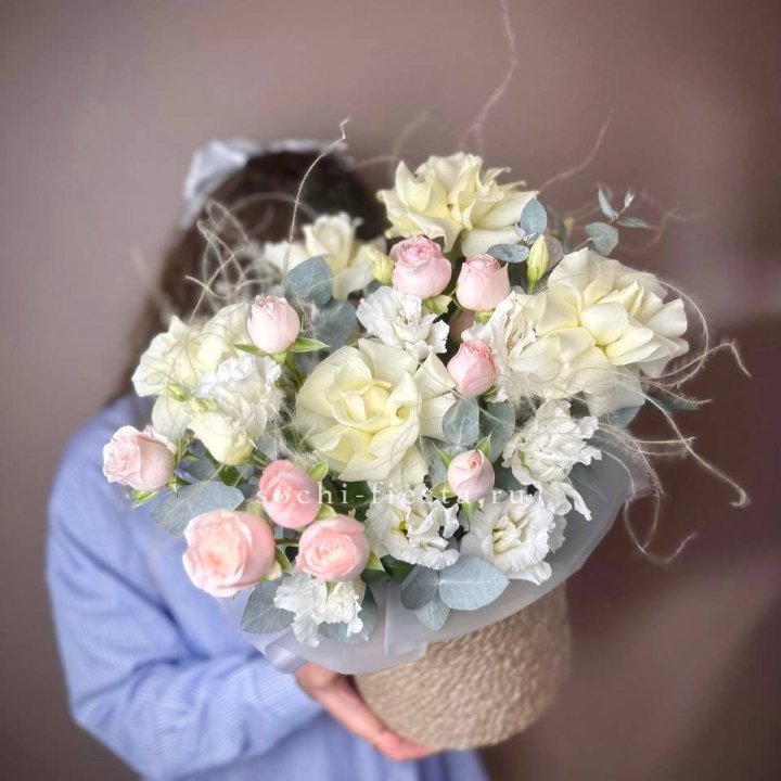 Авторский бокс "Милена" в джутовом кашпо в Хабаровске