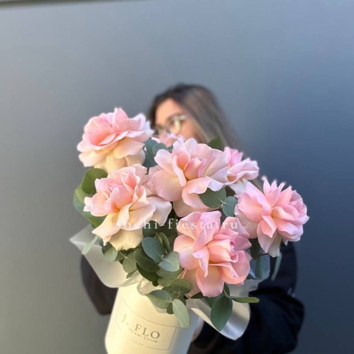 Французские роз в боксе в Хабаровске