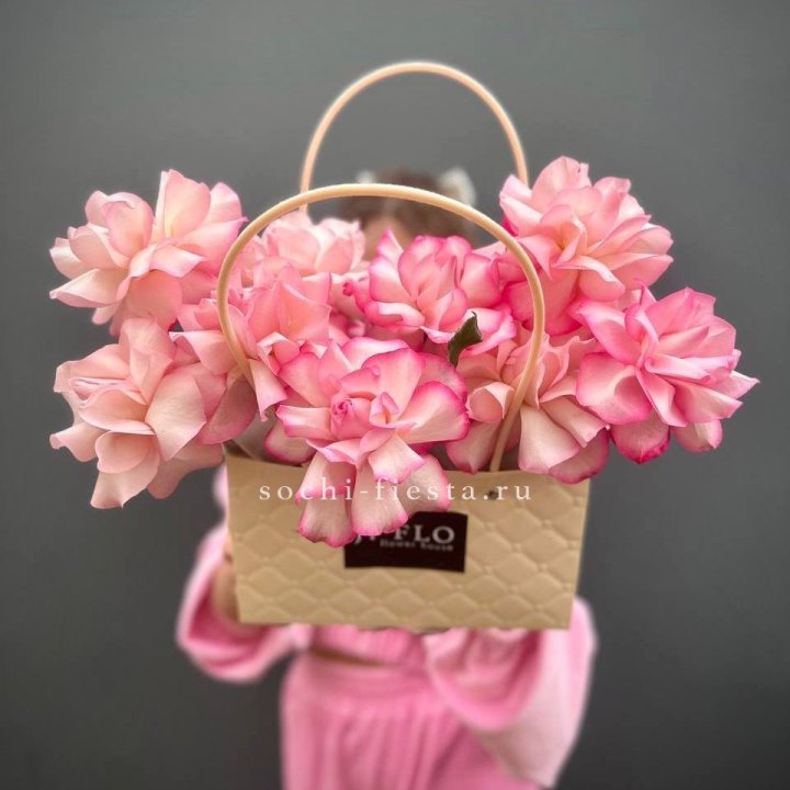 Сумочка розовых роз Венди в Хабаровске