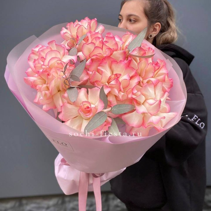 9 французских роз Джумилия в Хабаровске