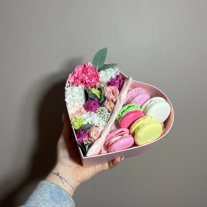Дуо цветы и макаронсы в Хабаровске