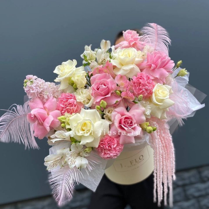 Дизайнерский бокс "Ловели" в Хабаровске