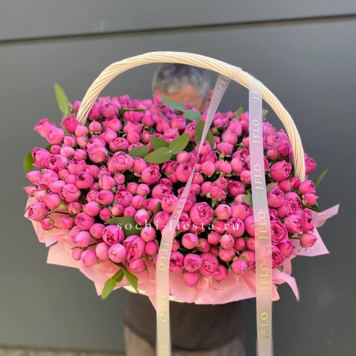 Корзина роз Мисти Баблс 101 в Хабаровске