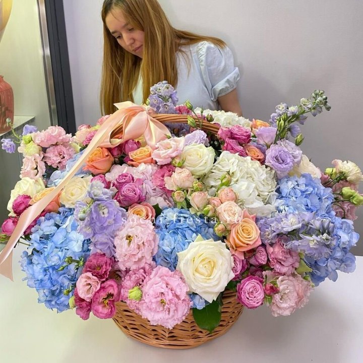 Авторская корзина "Экстра" в Хабаровске