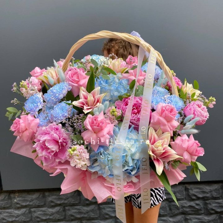 Яркая корзина "Летнее настроение" в Хабаровске