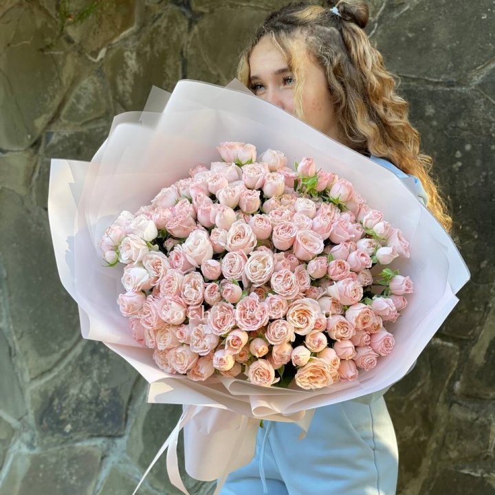 45 роза бомбастик Крем в Хабаровске