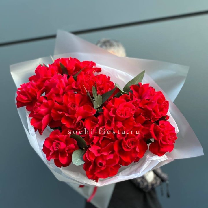 21 Красная французская роза в Хабаровске