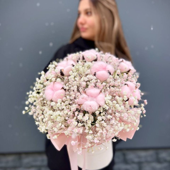 Гипсофилы с хлопком в шляпной коробке в Хабаровске