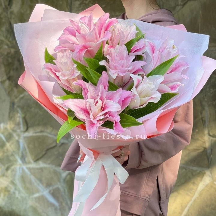 Букет пионовидных лилий №2 в Хабаровске