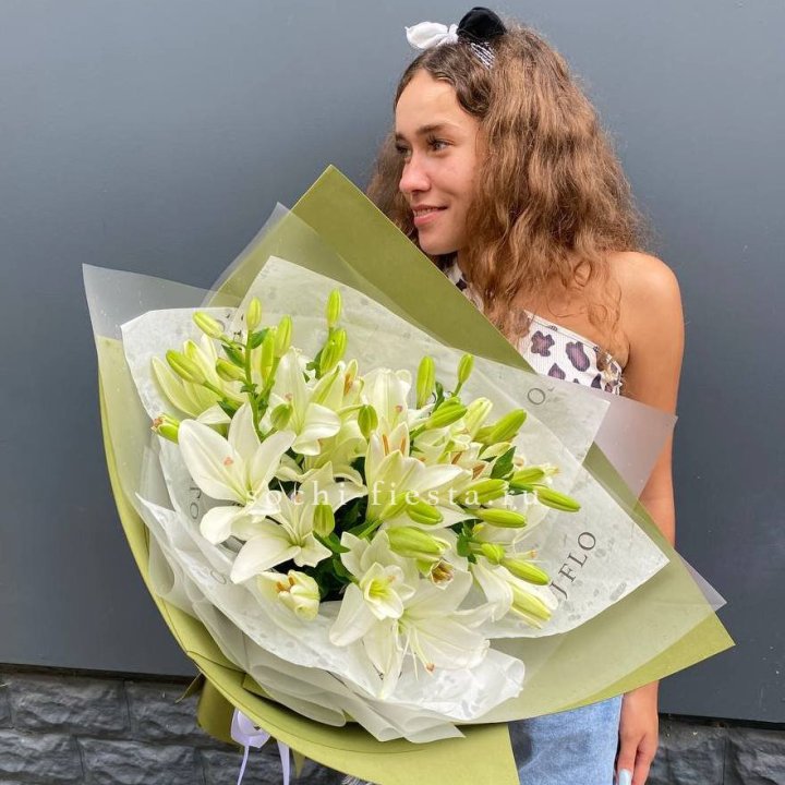 Букет  лилий "Изумруд" в Хабаровске