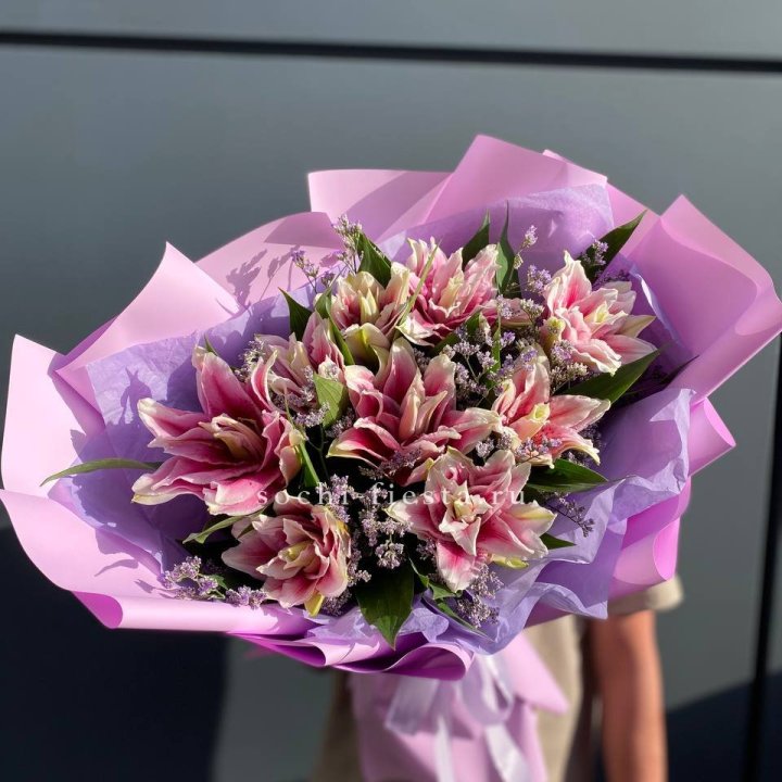 Букет пионовидных лилий №4 в Хабаровске