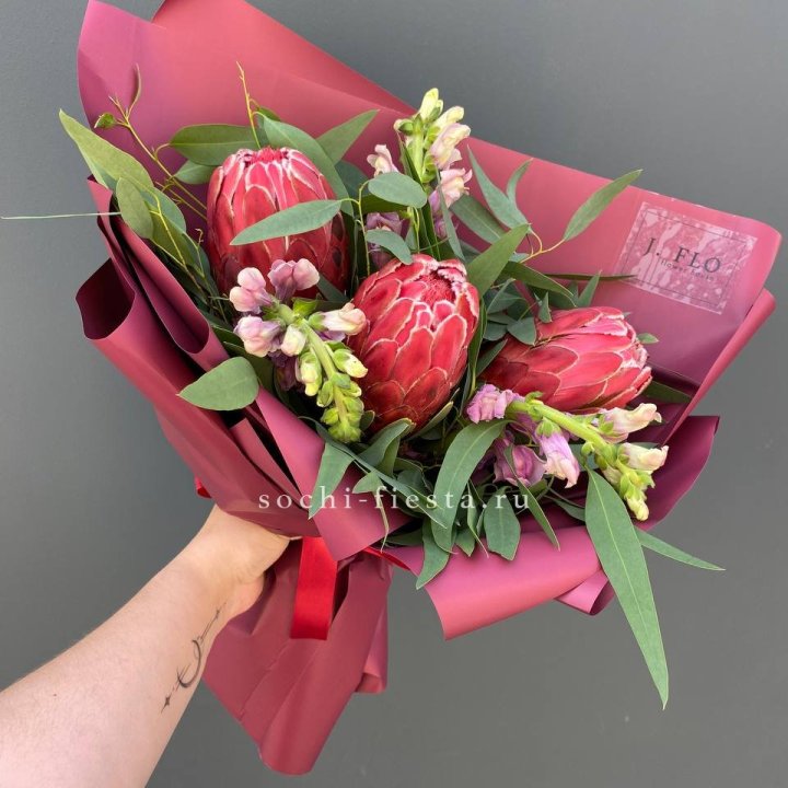 Букет из протеи "Квин" в Хабаровске