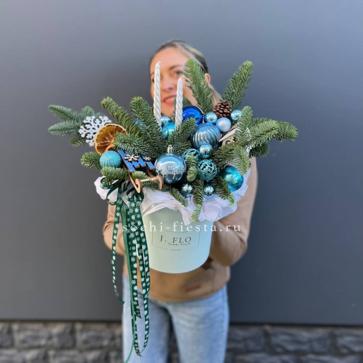 Композиция "Мери крисмас блю" в Хабаровске