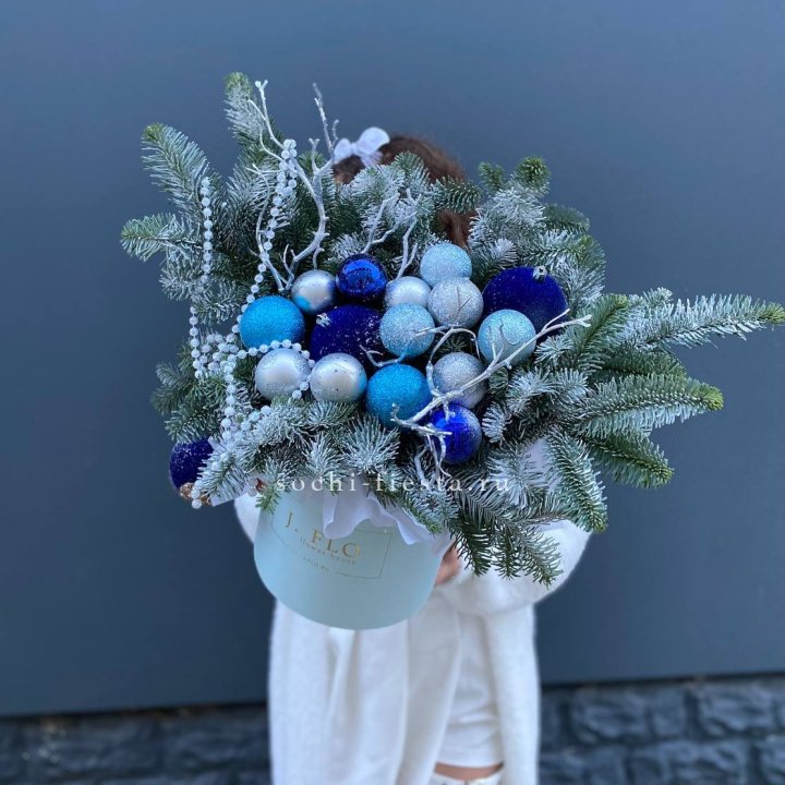 Композиция "Голубая бездна" в Хабаровске