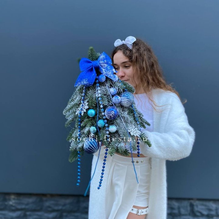 Новогодняя елочка "Блю" в Хабаровске