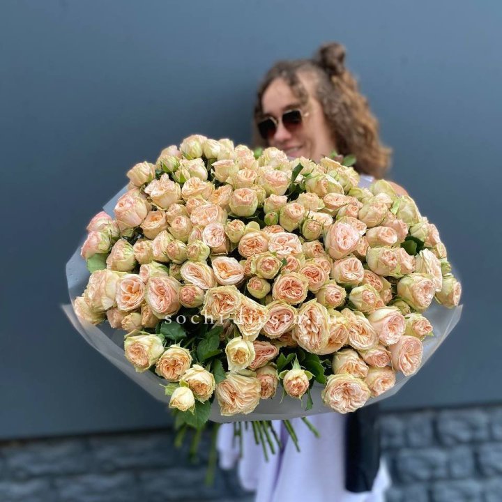 51 пионовидная роза в Хабаровске