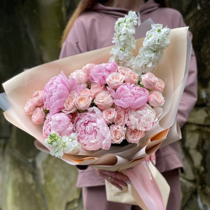 Букет с пионами №1 в Хабаровске