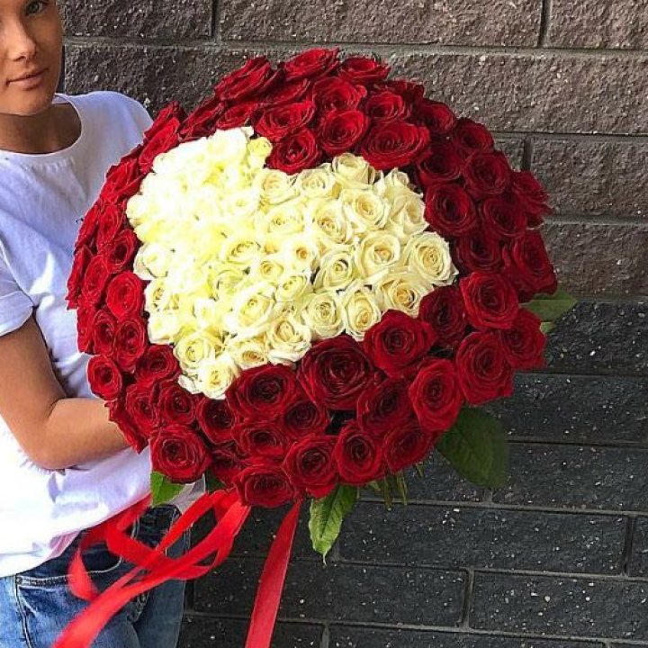 101 роза "Сердце" в Хабаровске