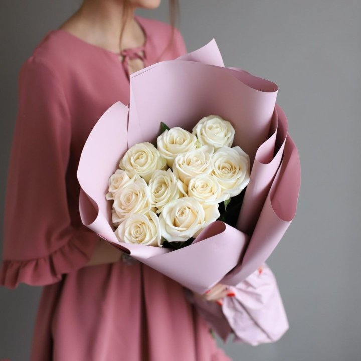 11 белых роз в Хабаровске