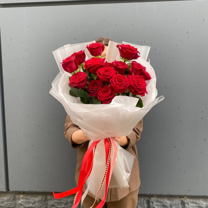 15 высоких роз  в Хабаровске