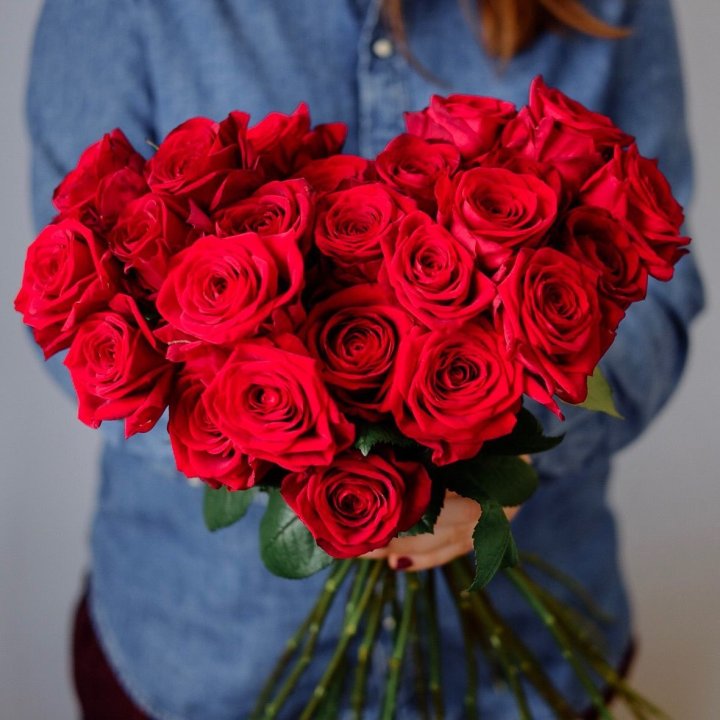 25 красных роз в Хабаровске
