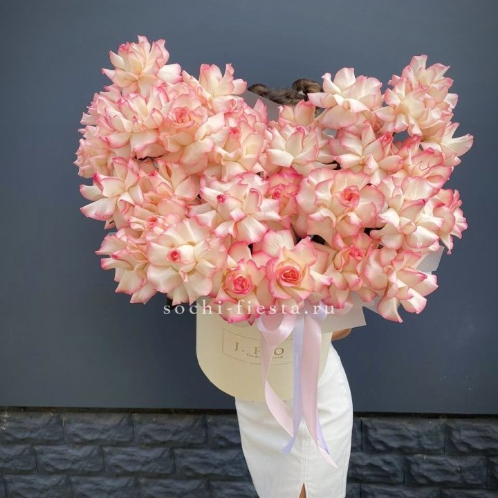 31 французская роза Джумилия в боксе в Хабаровске